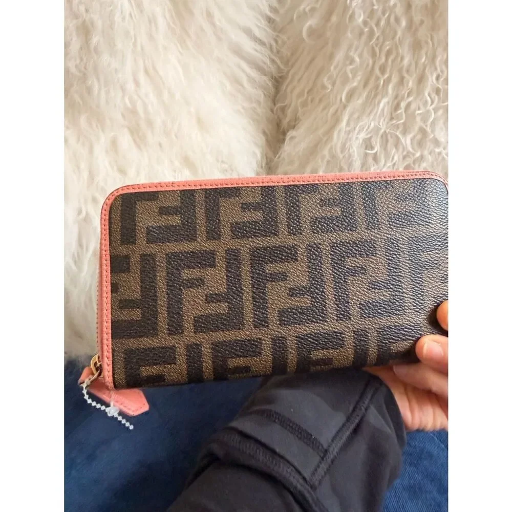 FENDI FF Large Zippy Wallet